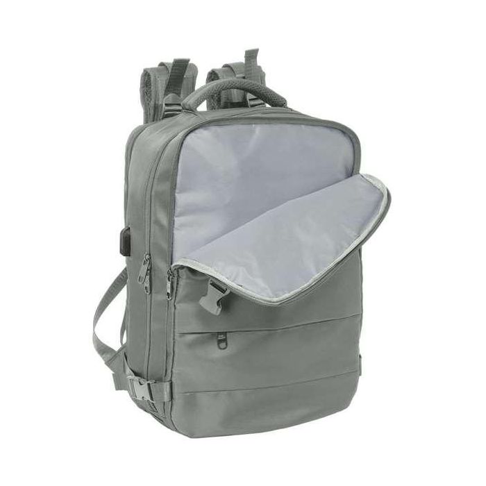 Safta Mochila de Viaje para Cabina, Portátil 15,6 pulgadas, Real Madrid 1ª Equipación 25/26, 440x290x190 mm 4 Safta Mochila de Viaje para Cabina, Portátil 15,6 pulgadas, Real Madrid 1ª Equipación 25/26, 440x290x190 mm 4