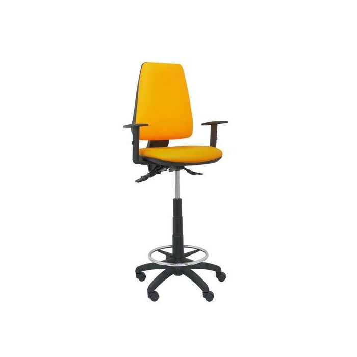 Taburete Piqueras Y Crespo Elche S Brazos Regulables Ergonomico Mecanismo Asincro Regulable En Altura Aro Reposapies Cromado Ruedas Nylon Asiento Y Respaldo Tapizados Similpiel Naranja