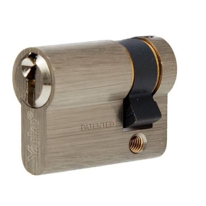 Yale Cerradura medio cilindro 30x10 mm para puerta garaje - 5 pines, incluye 3 llaves 1