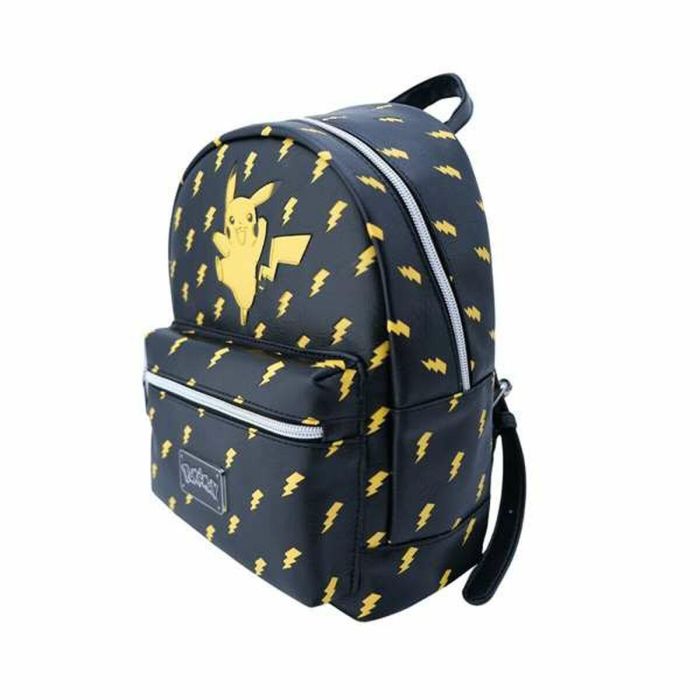 Mochilita pu negra pokémon premium con bolsillo delantero y trasero.28 x 22 x 11 cm. 2 Mochilita pu negra pokémon premium con bolsillo delantero y trasero.28 x 22 x 11 cm. 2