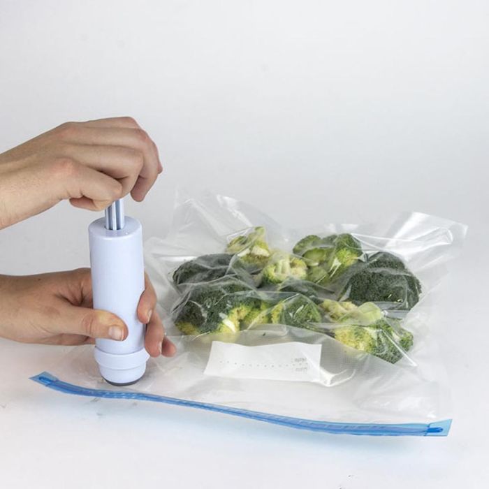 Cook Concept Juego de 4 Bolsas de Vacío con Bomba para Conservar Alimentos Frescos por Más Tiempo Reutilizables Ideales para Congelar 4