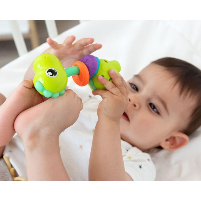 KioKids Mordedor Musical Dinosaurio Multicolor para Bebés con Sonajero, Gira 360º, Plástico Verde, Alivia Dentición +3 Meses 1 KioKids Mordedor Musical Dinosaurio Multicolor para Bebés con Sonajero, Gira 360º, Plástico Verde, Alivia Dentición +3 Meses 1