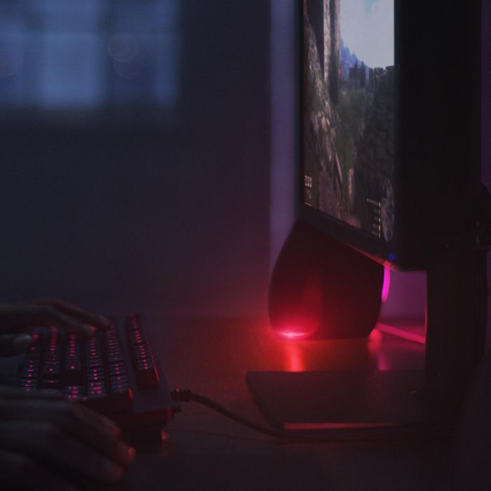 Logitech G560 980-001301 Altavoces Gaming con Bluetooth, 240W, LIGHTSYNC RGB, DTS:X Ultra, USB y 3.5mm 16