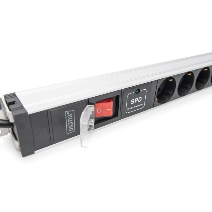 Digitus Regleta de enchufes PDU 1U con 12 salidas Schuko Tipo F 16A, protección sobretensión y conmutador, color negro