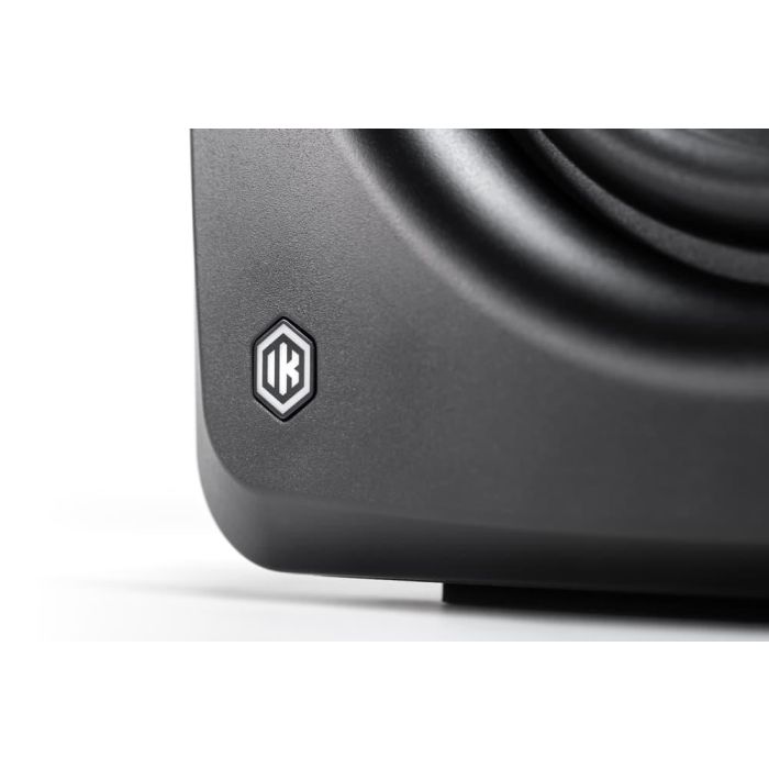 Iloud Sub - Subwoofer De Estudio Ultracompacto Con Bluetooth Ikmultimed 13 Iloud Sub - Subwoofer De Estudio Ultracompacto Con Bluetooth Ikmultimed 13