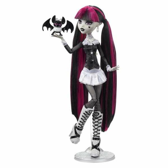 Monster High Muñeca Draculaura Colección Reel Drama. Diseño en Blanco y Negro, Juguete para Niñas y Niños. Edad Mínima Recomendada: 6 Años. 2 Monster High Muñeca Draculaura Colección Reel Drama. Diseño en Blanco y Negro, Juguete para Niñas y Niños. Edad Mínima Recomendada: 6 Años. 2