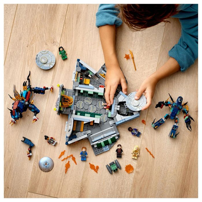 LEGO 76156 Marvel Avengers Ascenso de Domo - Juego de Construcción con 1040 Piezas, para Niños y Niñas a Partir de 8 Años 12