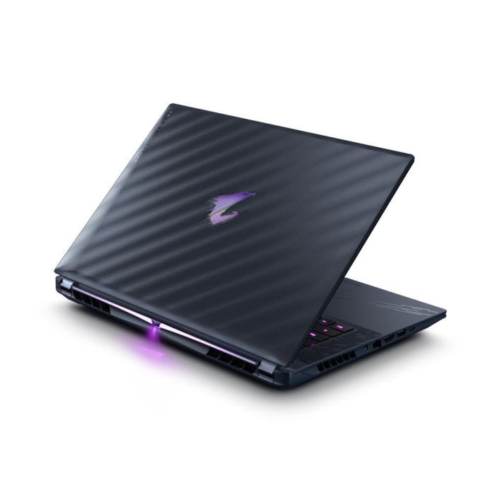 GIGABYTE AORUS MASTER 16 BYHC5ESE64SP ordenador portatil Intel Core Ultra 9 40,6 cm (16") WQXGA DDR5-SDRAM NVIDIA GeForce RTX 5080 Wi-Fi 7 (802.11be) Negro 2 GIGABYTE AORUS MASTER 16 BYHC5ESE64SP ordenador portatil Intel Core Ultra 9 40,6 cm (16") WQXGA DDR5-SDRAM NVIDIA GeForce RTX 5080 Wi-Fi 7 (802.11be) Negro 2