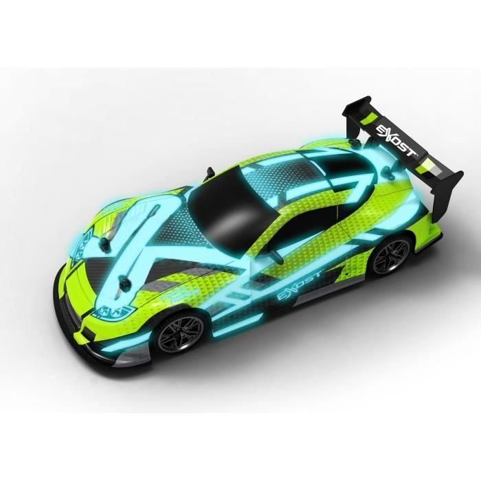 Coche teledirigido - EXOST - Luz flash 1:14 - 15 km/h - 31 -5 cm - verde - 5 años 1 Coche teledirigido - EXOST - Luz flash 1:14 - 15 km/h - 31 -5 cm - verde - 5 años 1