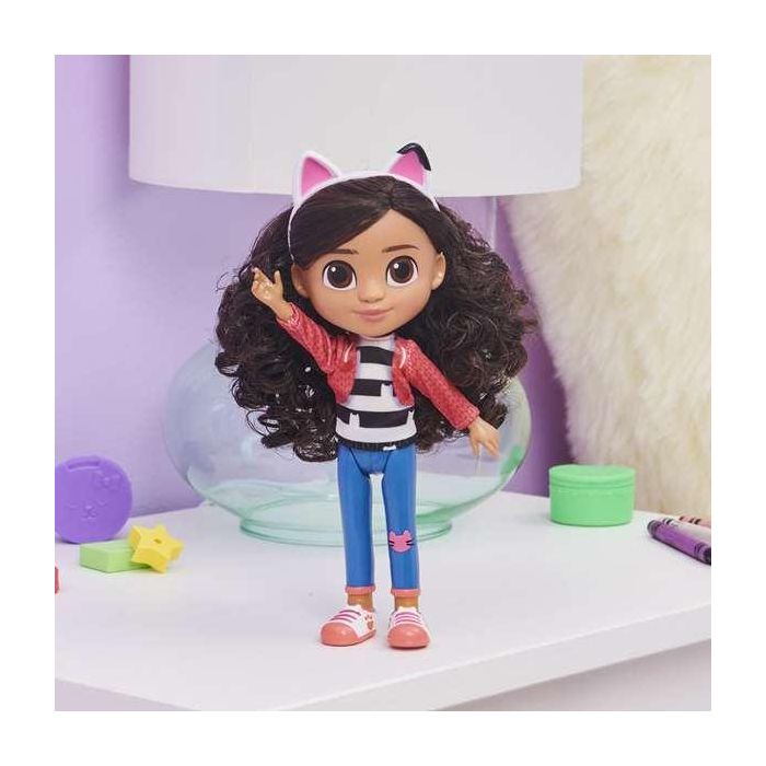 Spin Master 606043 Muñeca Gabby, La Casa de Muñecas de Gabby, 20 cm, ideal para recrear escenas de la serie de TV, edad +3 años 6