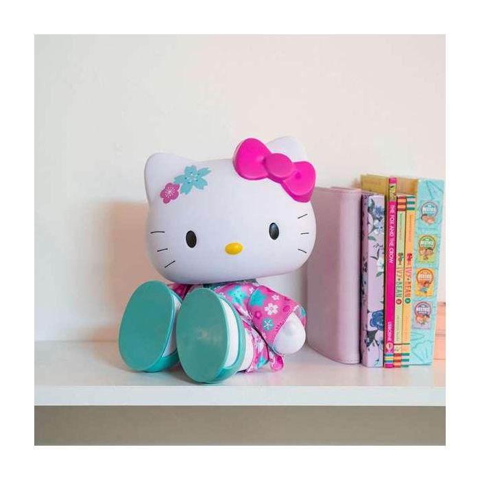 Figura hello kitty kimono. 33 cm. con 5 puntos de articulación. 6 Figura hello kitty kimono. 33 cm. con 5 puntos de articulación. 6