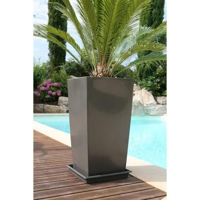 Riviera Maceta Cuadrada Nuance Carré Gris brillo, 29x29x52 cm, 32.6 L de capacidad, se vende sin platillo 1 Riviera Maceta Cuadrada Nuance Carré Gris brillo, 29x29x52 cm, 32.6 L de capacidad, se vende sin platillo 1