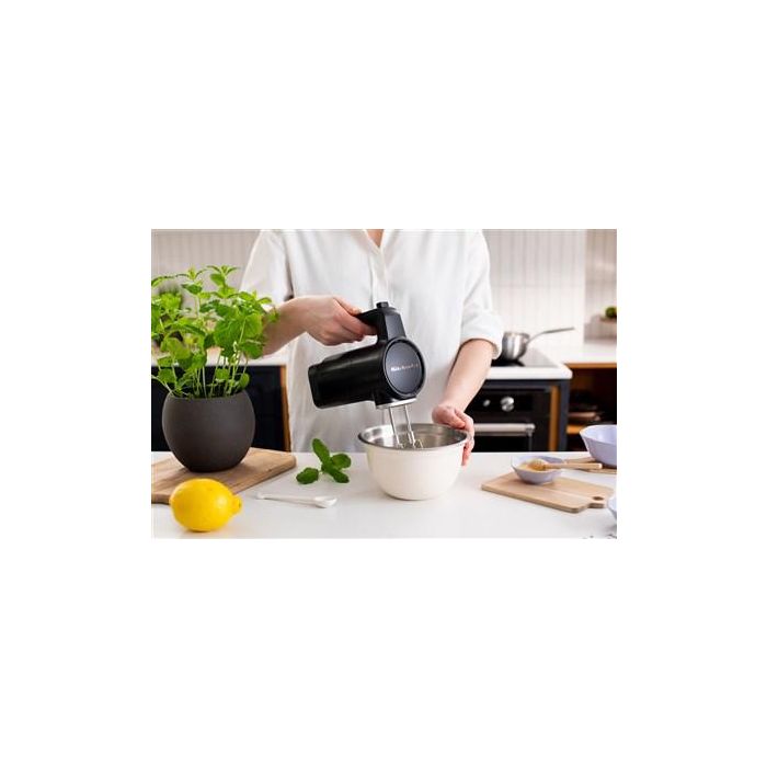 Kitchenaid Amasadora Inalámbrica 12V con Batería, 7 Velocidades, Color Negro Mate 5 Kitchenaid Amasadora Inalámbrica 12V con Batería, 7 Velocidades, Color Negro Mate 5