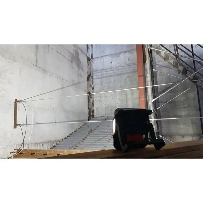 Bosch Professional GLI 18V-4000 C Lámpara Inalámbrica 0601446800 solo cartón 1