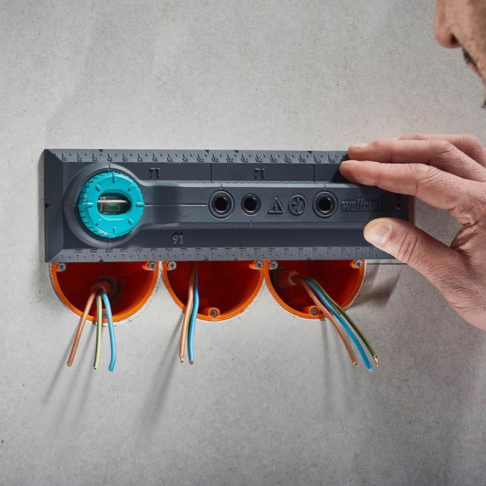 Wolfcraft 5976000 Plantilla de Perforación Electricidad para Medidas 71 y 91 mm para Instalación de Interruptores y Cajas de Enchufe en Ladrillo con Nivel de Burbuja 7 Wolfcraft 5976000 Plantilla de Perforación Electricidad para Medidas 71 y 91 mm para Instalación de Interruptores y Cajas de Enchufe en Ladrillo con Nivel de Burbuja 7