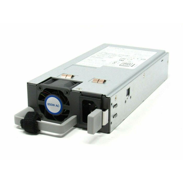 Fuente de Alimentación CISCO C9K-PWR-650WAC-R= 650 W 1 Fuente de Alimentación CISCO C9K-PWR-650WAC-R= 650 W 1
