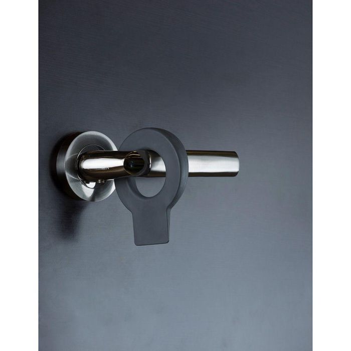 Rei Retenedor de cuña para puerta Lock Antracita. Protege paredes y puertas frente a impactos. Rei Retenedor de cuña para puerta Lock Antracita. Protege paredes y puertas frente a impactos.