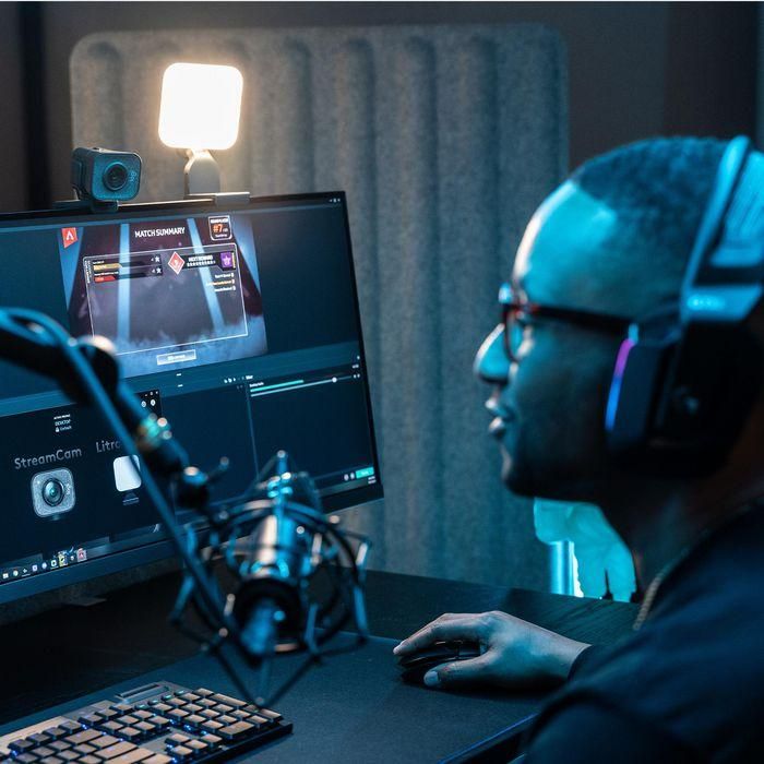 Logitech StreamCam Webcam Full HD 1080p 60 fps para Streaming YouTube Twitch Lente Cristal, Auto-enfoque, Encuadre, USB-C 2