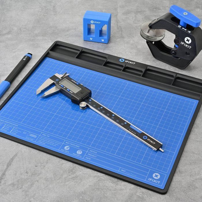 iFixit Repair Business Toolkit RBT - Kit Profesional Completo 2023 Herramientas Alta Calidad para Reparación Electrónica, PC, Móviles 9