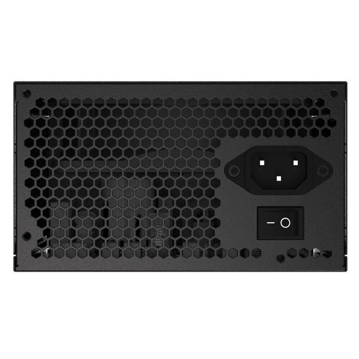 Gigabyte P550B unidad de fuente de alimentación 550 W 20+4 pin ATX ATX Negro 3 Gigabyte P550B unidad de fuente de alimentación 550 W 20+4 pin ATX ATX Negro 3