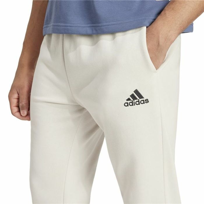 Pantalón Largo Deportivo Adidas Essentials Fleece Regular Tapered Blanco 1 Pantalón Largo Deportivo Adidas Essentials Fleece Regular Tapered Blanco 1