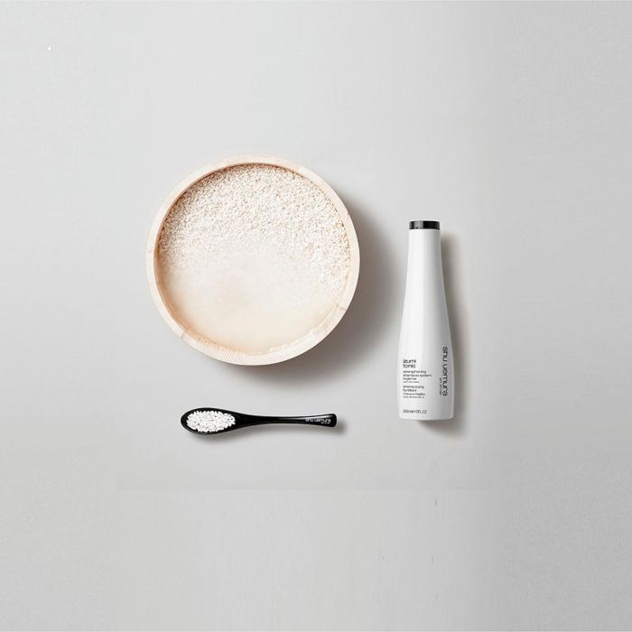 Shu Uemura IZUMI TONIC strengthening shampoo system Champú Fortalecedor con Agua de Arroz, 300 ml 1