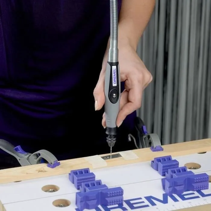 Dremel Eje Flexible 225, Accesorio para Herramienta Rotativa de 1070 mm para Trabajos de Precisión 3