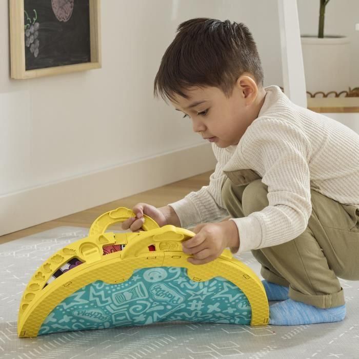 Play-Doh F9143 Set de juego portátil con 19 accesorios, alfombra de juego y desarrollo de motricidad para niños +3 años 4