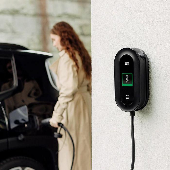 DEFA Smart 22kW Estación de Carga con Soporte de Pared y Cable de 6m 5