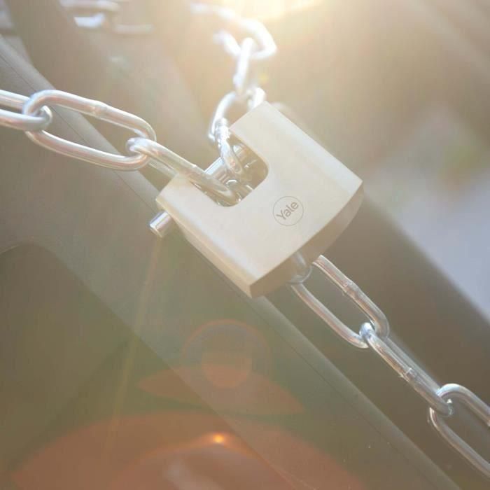 Yale Y114B/70/113/1 Candado de Seguridad de Latón con Arco de Acero Cementado y 3 Llaves 3 Yale Y114B/70/113/1 Candado de Seguridad de Latón con Arco de Acero Cementado y 3 Llaves 3