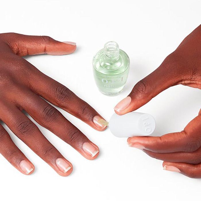 OPI NATURE STRONG Esmalte de Origen Natural Base Coat 15 ml 2