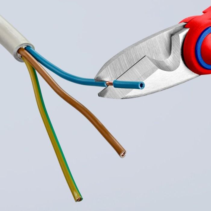 KNIPEX Elektrikerschere mit Crimpstelle 6 KNIPEX Elektrikerschere mit Crimpstelle 6