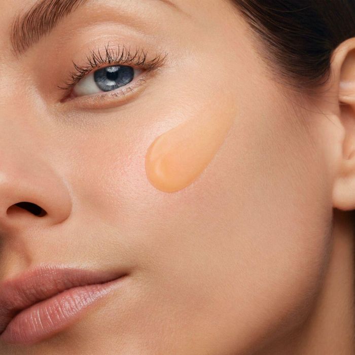 Biotherm AQUASOURCE VITAMIN GLOW gel - Crema hidratante facial con Vitamina B3 y Astaxantina para luminosidad y tono uniforme 50ml 5