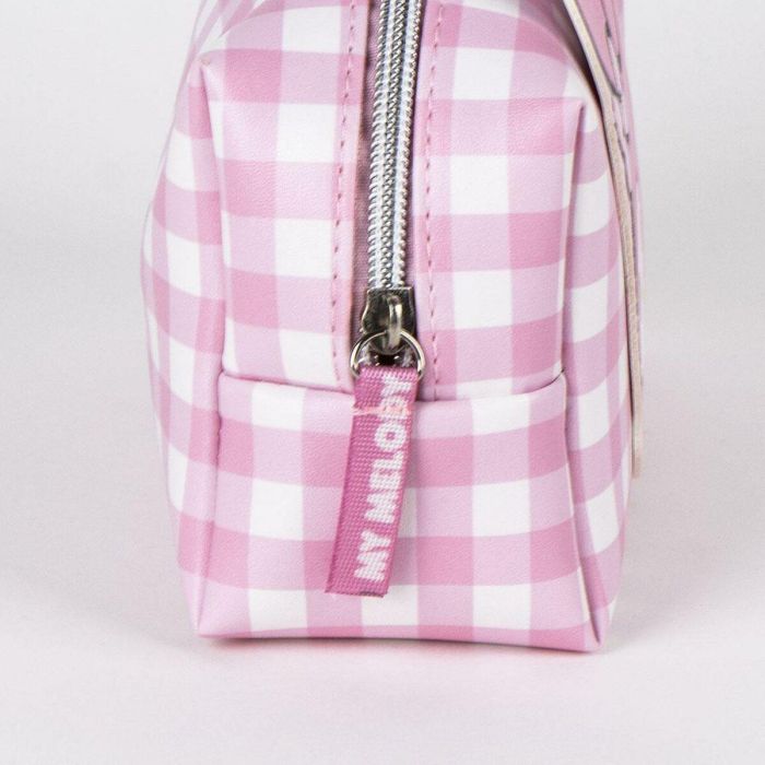 Cerdá Neceser Aseo Viaje Hello Kitty Rosa para Niñas, Colección Invierno 2025, Práctico Organizador de Higiene Infantil desde 3 Años 2