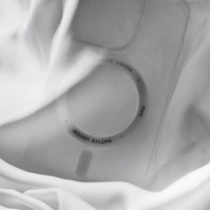 Native Union Funda Transparente MagSafe para iPhone 15 Pro Max 3 Native Union Funda Transparente MagSafe para iPhone 15 Pro Max 3