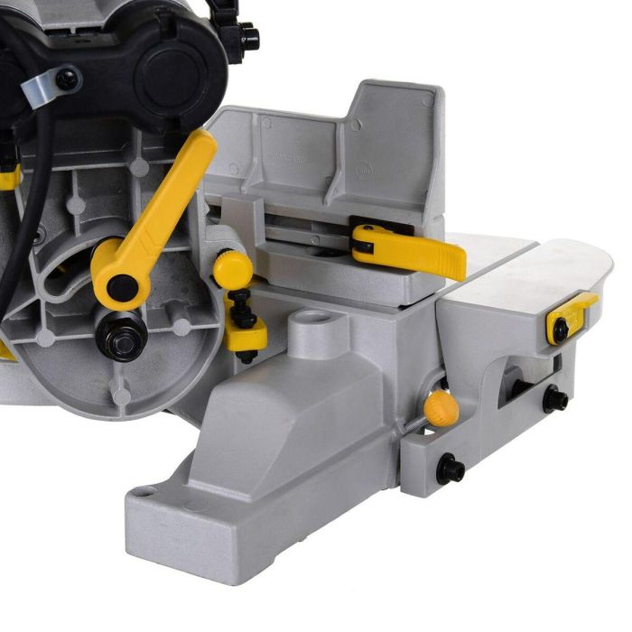 Stanley Fatmax FME720-QS Tronzadora Radial 255 mm 2000W 2 Stanley Fatmax FME720-QS Tronzadora Radial 255 mm 2000W 2