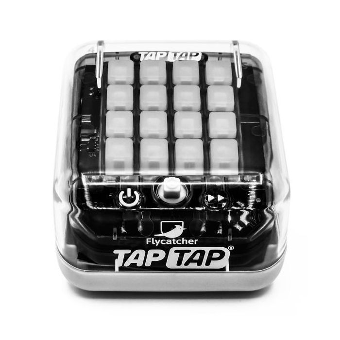 Bandai Juego electrónico Tap Tap, entrena memoria, concentración y coordinación, para niños 4+ años, con luces y pilas LR03 incluidas, Modelos Surtidos 1 Bandai Juego electrónico Tap Tap, entrena memoria, concentración y coordinación, para niños 4+ años, con luces y pilas LR03 incluidas, Modelos Surtidos 1