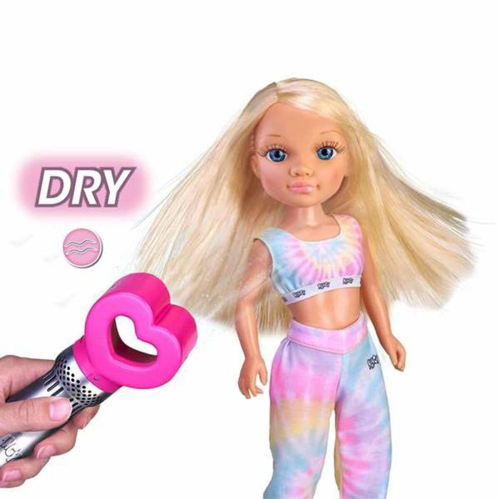 Nancy Muñeca Air Styler 42 cm - Modela su pelo de hasta cinco maneras diferentes y guarda todos los accesorios en su maletín, Edad +3 años 2 Nancy Muñeca Air Styler 42 cm - Modela su pelo de hasta cinco maneras diferentes y guarda todos los accesorios en su maletín, Edad +3 años 2
