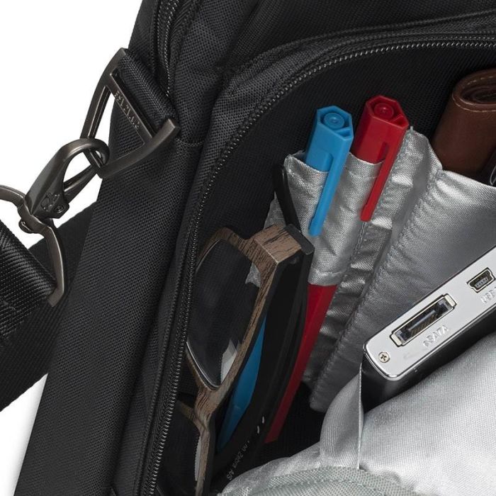 Riva NB Tasche Tiergarten 17,3" schwarz 8550 7