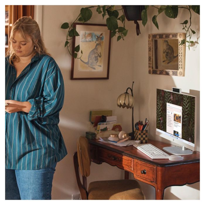 HP 27-cr0007ng All-in-One PC 68,6cm (27 Zoll) AMD Ryzen 5 7520U 11