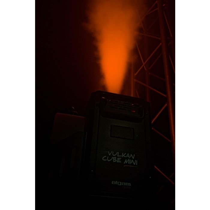 Máquina Compacta De Humo Vertical Led - 1200W Algamlight 9 Máquina Compacta De Humo Vertical Led - 1200W Algamlight 9