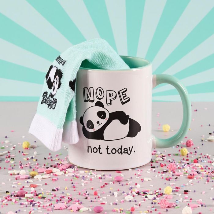 Juego De Taza Y Calcetines Kawaii The Concept Factory 1