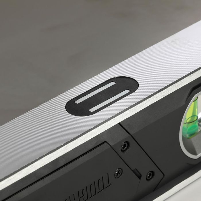 Toughbuilt TB-H2-L-M120LH-M Nivel Magnético Tubular con Burbuja Iluminada de 120cm 3