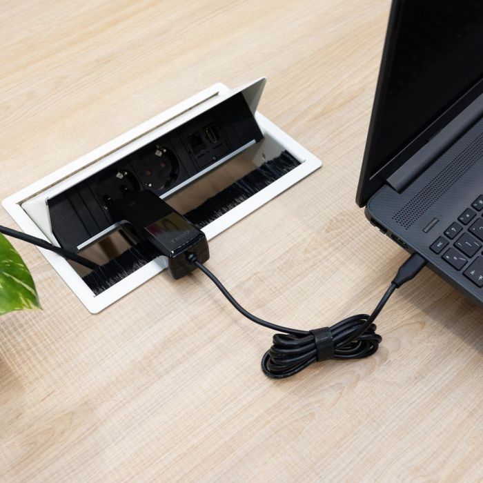 TOOQ Cargador portatil gan USB-C pd 90W, cubico negro 3 TOOQ Cargador portatil gan USB-C pd 90W, cubico negro 3