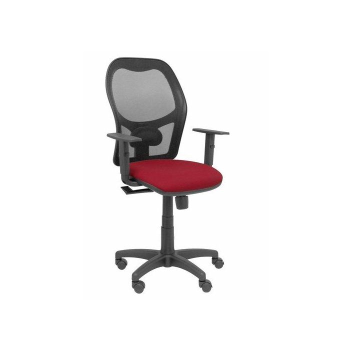 Silla Piqueras Y Crespo Alocen Brazos Regulables Mecanismo Sincro Refuerzo Lumbar Ruedas Nylon Respaldo Malla Negra Transpirable Y Asiento Tapizado Bali Granate
