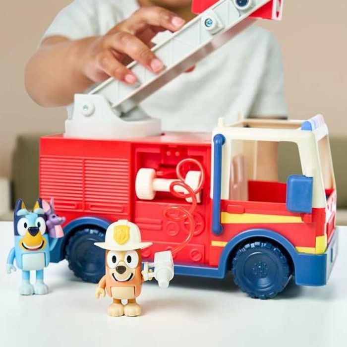 Camion de bomberos bluey.incluye figura de bingo y de bluey con accesorios. 1 Camion de bomberos bluey.incluye figura de bingo y de bluey con accesorios. 1