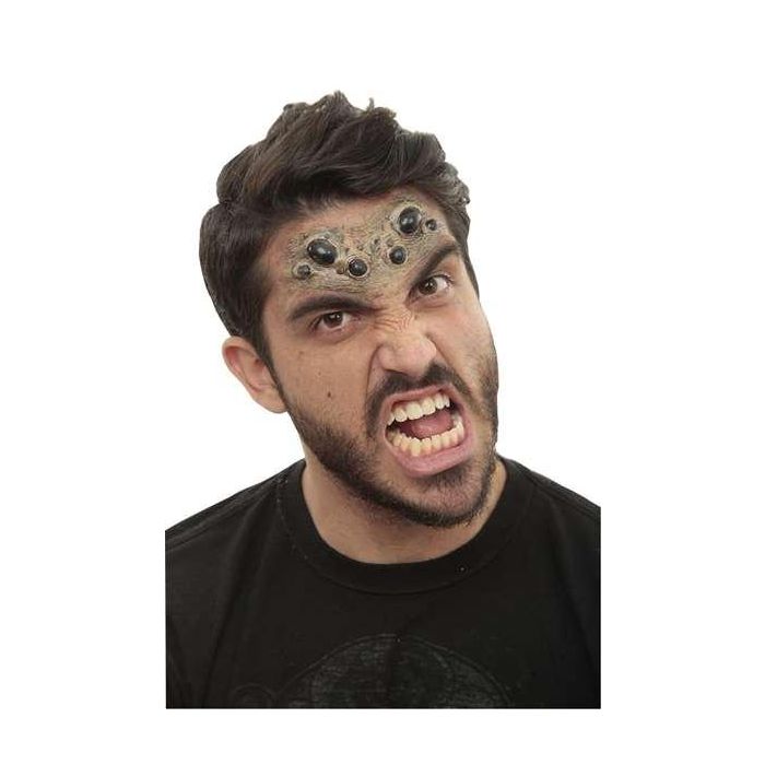 Aplicación látex ojos de araña 1 Aplicación látex ojos de araña 1