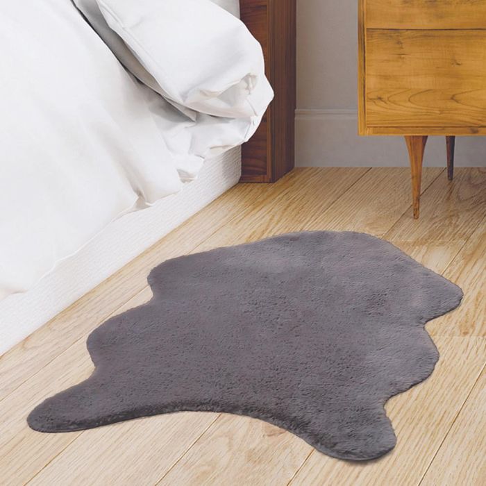 Home Deco Factory Alfombra Pelo Gris Imitación Piel Forma Animal Suave 60x90 cm 1