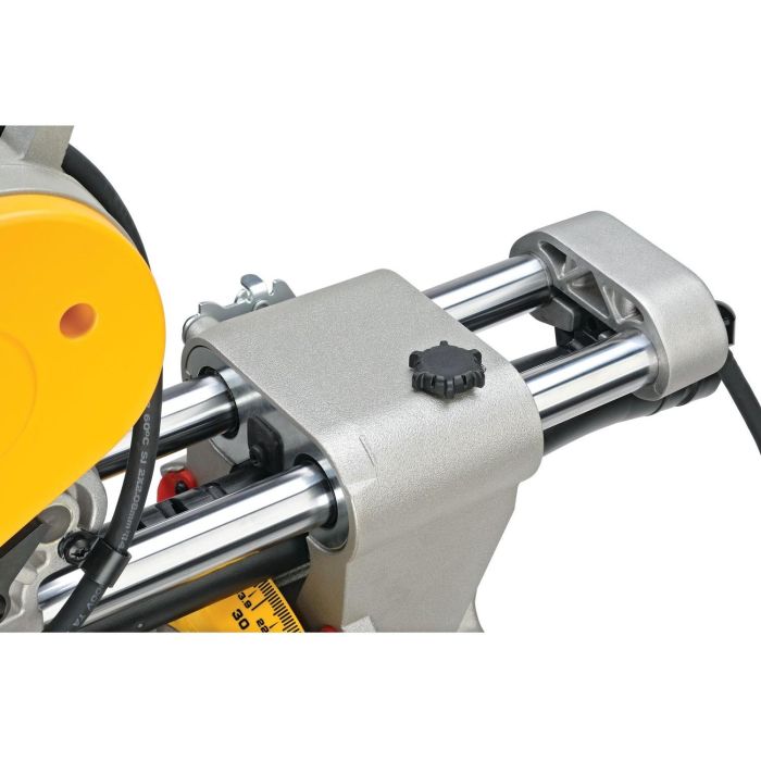 DEWALT Paneelsaege 305 mm 1675 Watt 30