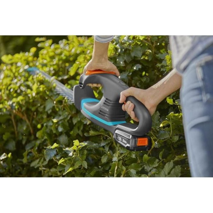 Gardena Akku-Heckenschere EasyCut 40/18V P4A solo 1